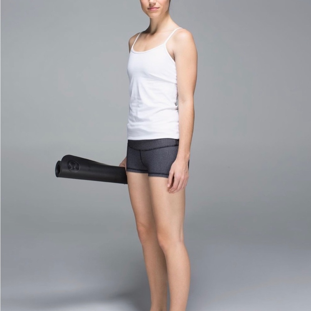 Lululemon Boogie Shorts - Size 6